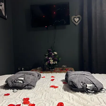 Apartment Loveconcon